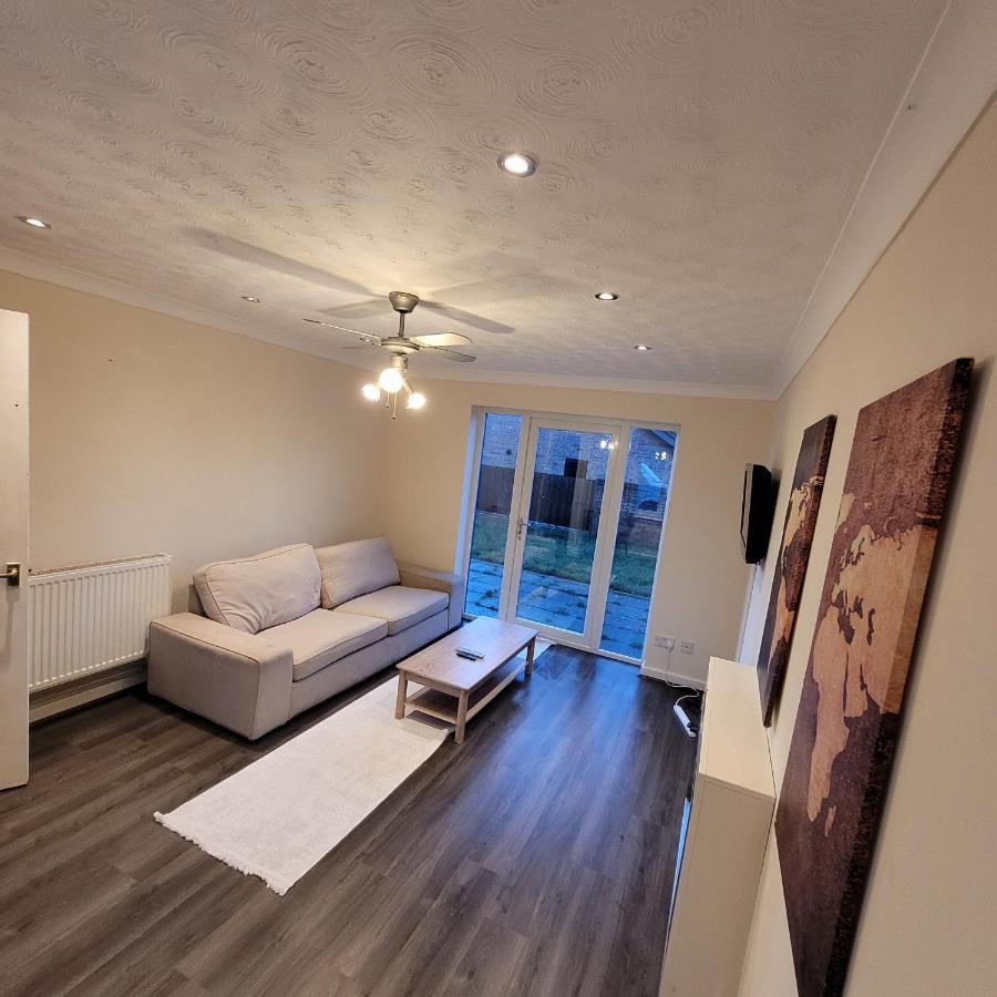 Hamilton 3 Bedrooms 10 Minutes From City Centre Leicester Eksteriør bilde